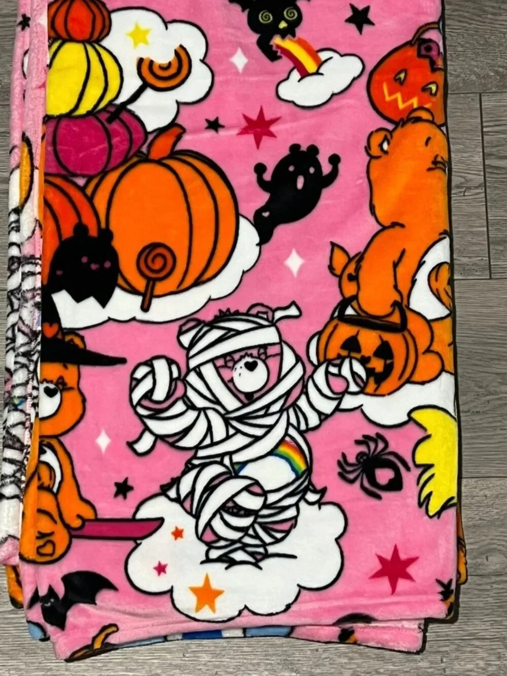 CARE BEARS TWIN Throw Blanket 60x90 Pink Halloween Mummy Witch Pumpkin Bats NWT